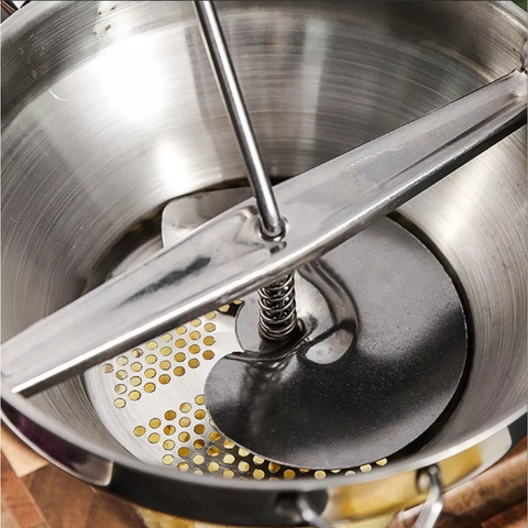 Espremedor de Batatas Inox, Moedor de Alimentos, Triturador de Vegetais, Prensa de Batatas, Utensílio de Cozinha Durável, Espremedor de Batatas, Espremedor de Alimentos, Espremedor Inox Manual, Moedor Inox, Moinho de Alimentos, Kitchen&Co