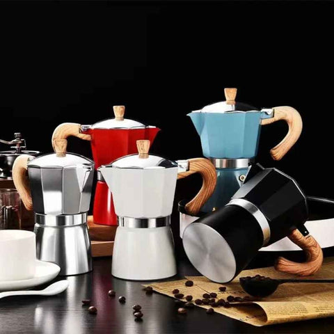 Cafeteira Italiana, Cafeteira Espresso, Cafeteira Moka, Cafeteira de Alumínio, Cafeteira Fogão, Cafeteira Clássica, Cafeteira Italiana 150ml, Cafeteira Espresso Tradicional, Cafeteira Baquelite, Moka Pot, cafeteira, cafeteira pequena, cafeteira italiana colorida, cafeteira alumínio colorida, cafeteira para café forte